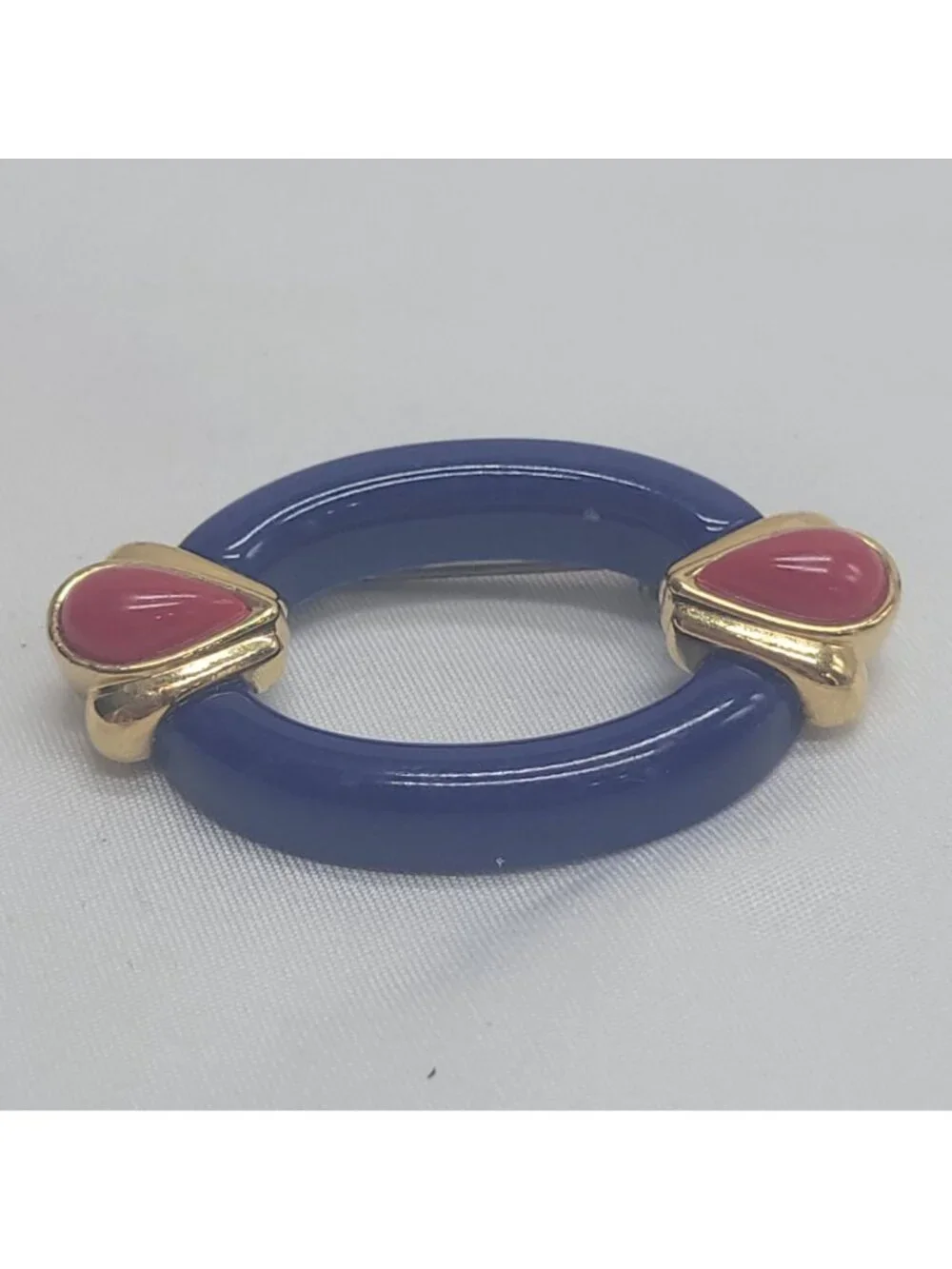 Vintage Gold & Blue Oval Brooch With Red Tear-Drop Accents Retro Pin Style 2"×1" - Picture 3 of 11